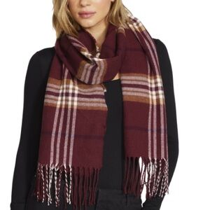 NWT from Steve Madden - Women's Classic Heathered Plaid Scarf